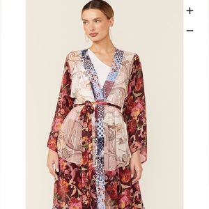 LaBiz Floral Robe